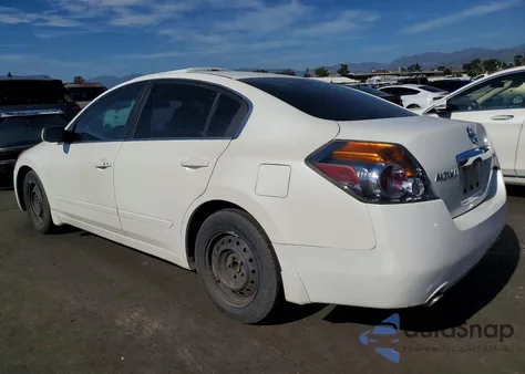 2010 Nissan Altima 2.5 z USA, uszkodzony, nr VIN 1N4AL2AP4AN551223